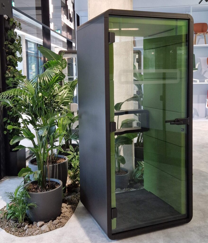 mSmart Office - kabiny akustyczne i meble biurowe