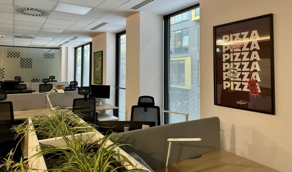 mSmart Office - kabiny akustyczne i meble biurowe