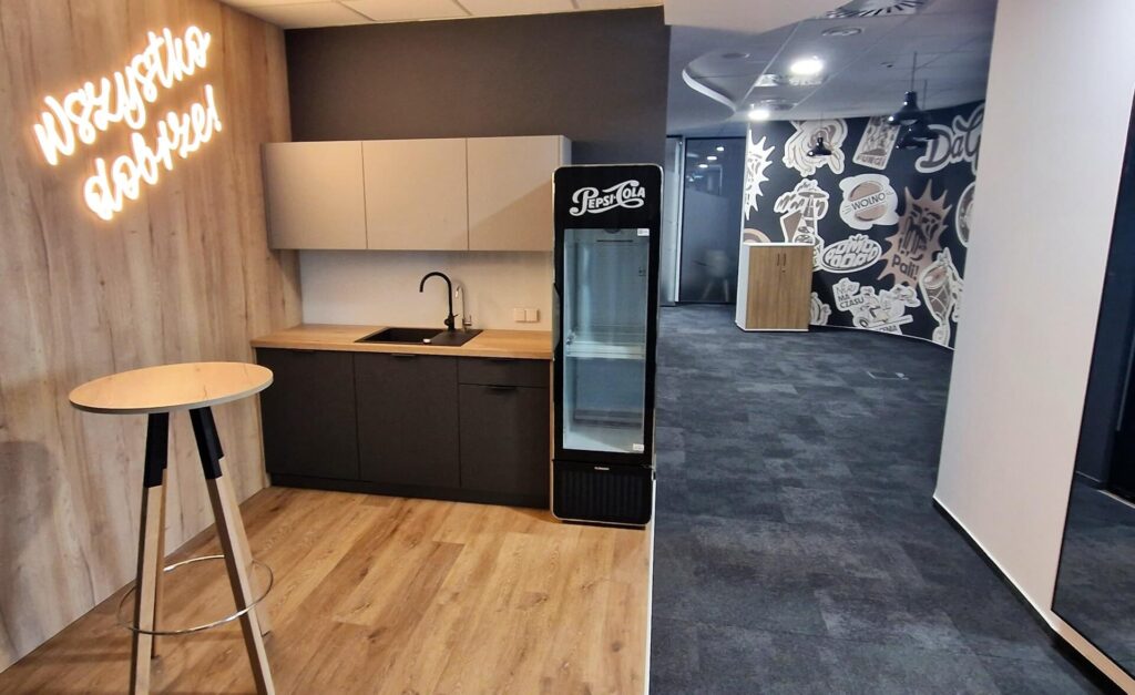 mSmart Office - kabiny akustyczne i meble biurowe