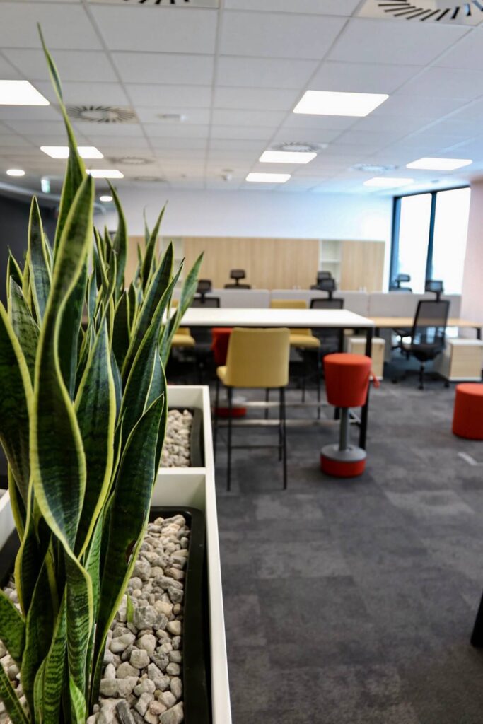 mSmart Office - kabiny akustyczne i meble biurowe