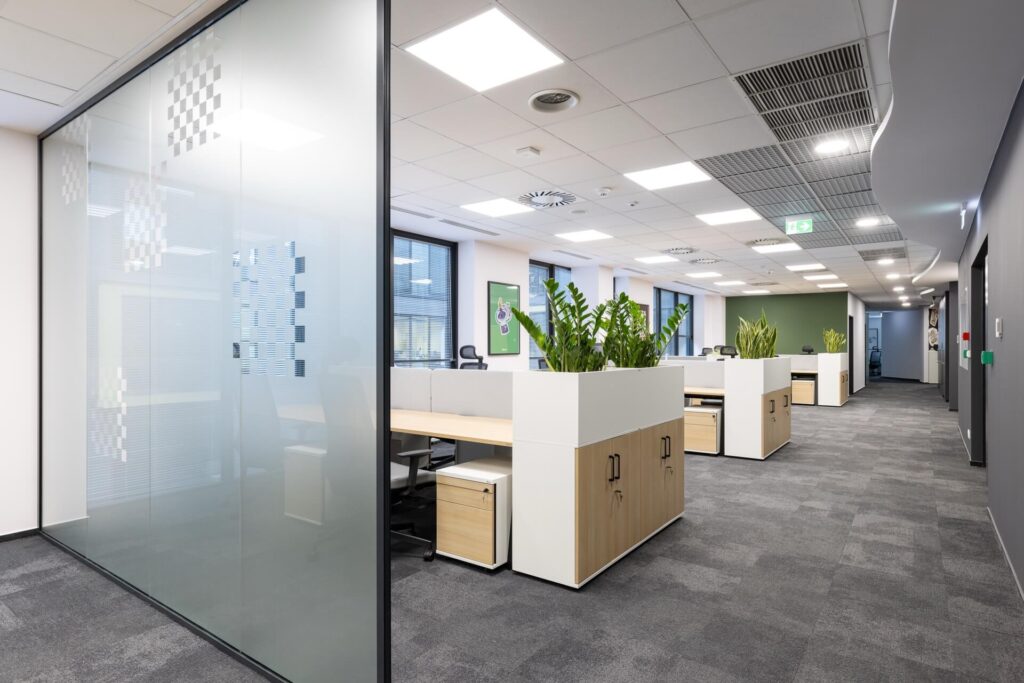 mSmart Office - kabiny akustyczne i meble biurowe