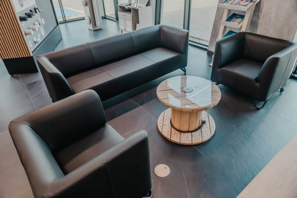 mSmart Office - meble biurowe I kabiny akustyczne