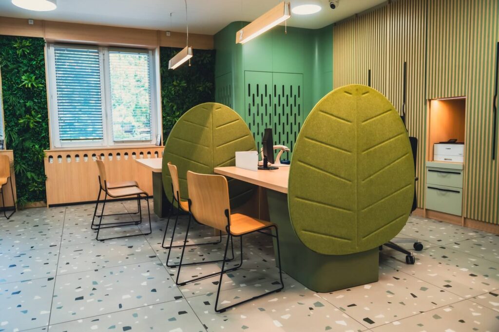 mSmart Office - kabiny akustyczne i meble biurowe mSmart Office meble biurowe