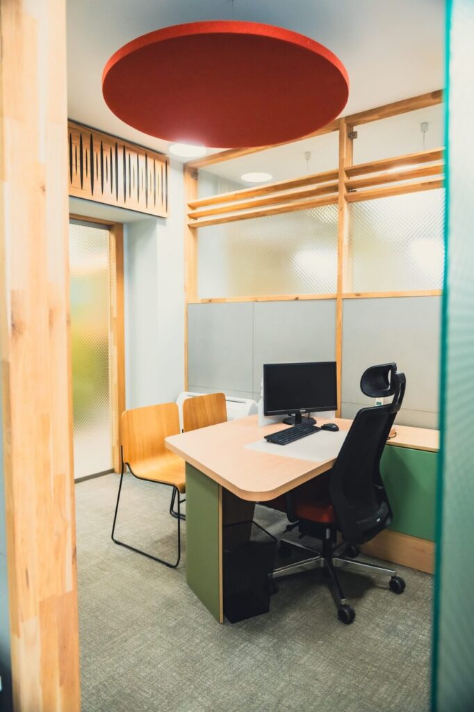 mSmart Office - kabiny akustyczne i meble biurowe mSmart Office meble biurowe