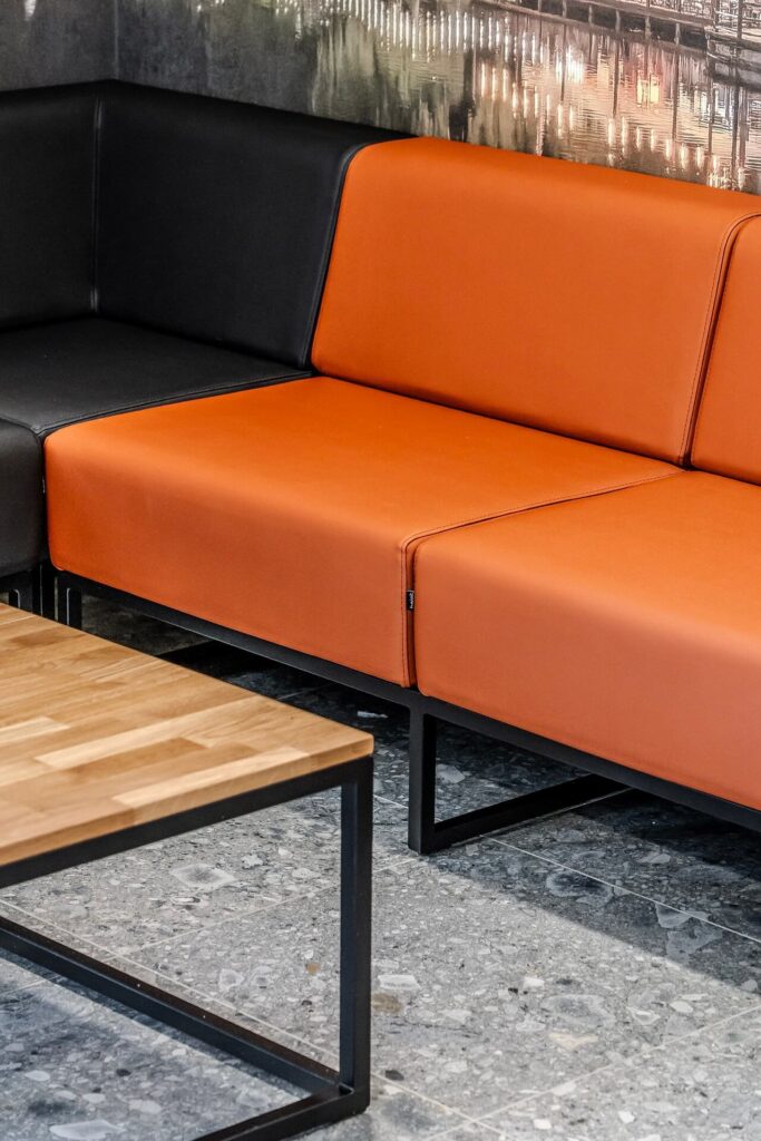 mSmart Office - kabiny akustyczne i meble biurowe
