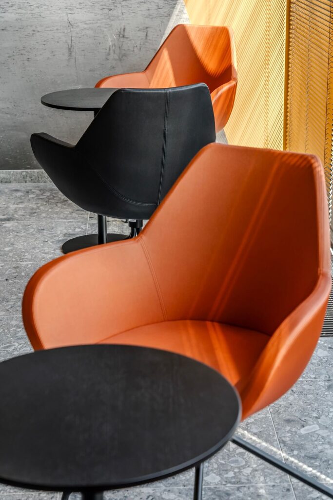 mSmart Office - kabiny akustyczne i meble biurowe